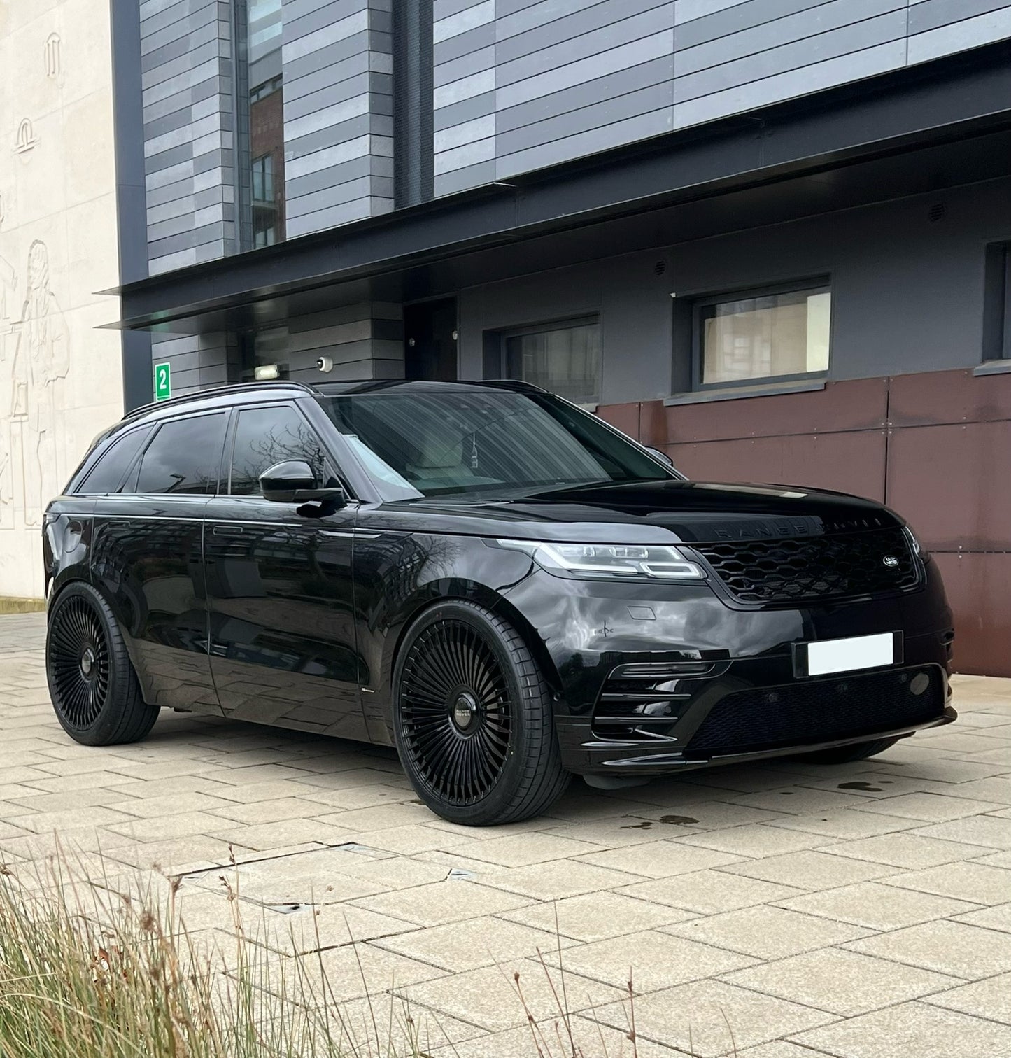 FJM Fully Forged LA12’s Alloy Wheels 23” Land Rover Range Rover Velar