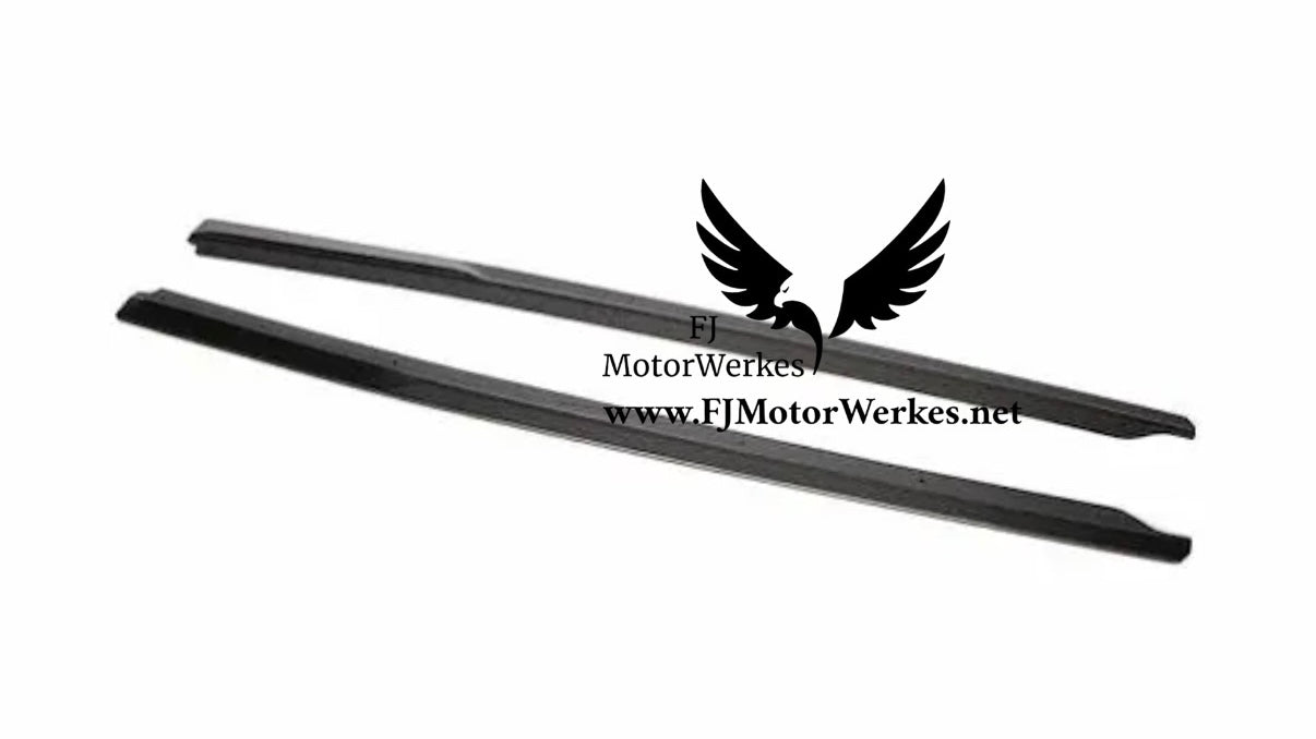 Audi R8 V10 Carbon Fibre V spec Side Skirts - (Pair)